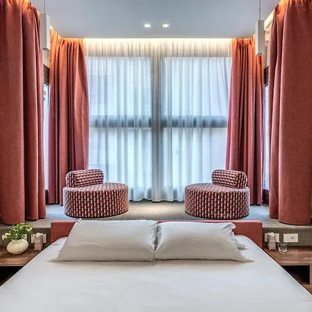 Parioli Cube ローマ