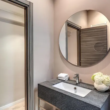 호텔 Parioli Cube 4*