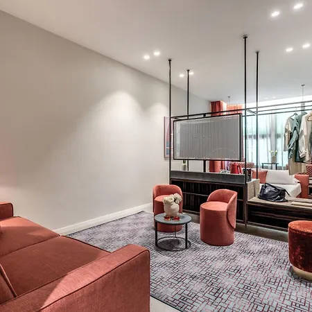 호텔 Parioli Cube 4*